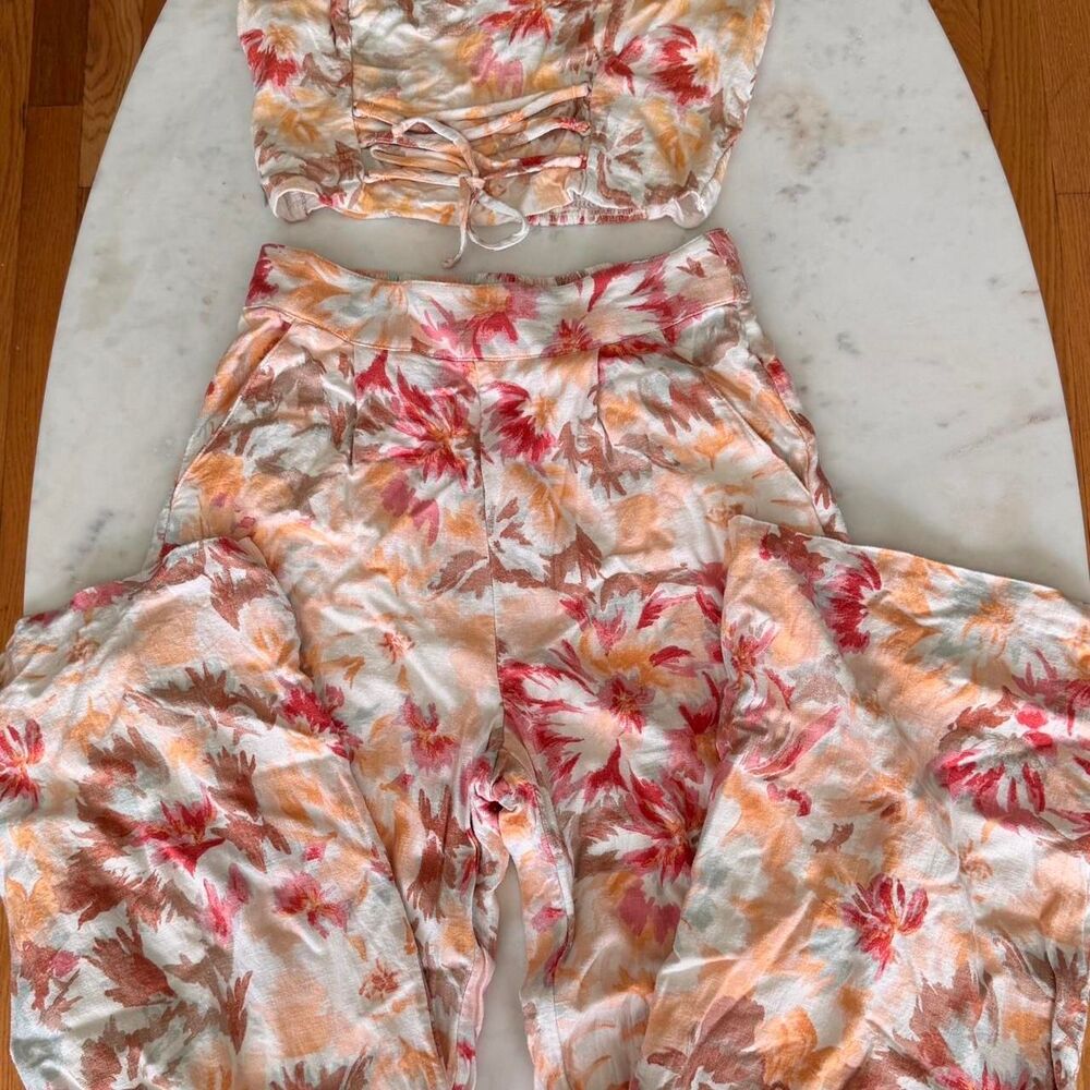 Abercrombie & Fitch Floral Linen Blend Set - Picture 6 of 8